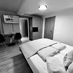 Hotel Rieder Stubn Hotel#restaurant#pinseria Lifestyle & Tradition Ried im Oberinntal