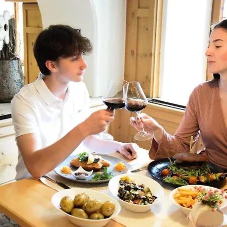 Small And Cozy Rieder Stubn On - Site Restaurant And Pinseria 3*