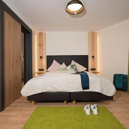 Hotel Small And Cozy Rieder Stubn On - Site Restaurant And Pinseria 3*