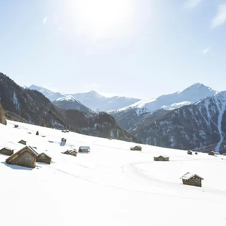 Hotel Small And Cozy Rieder Stubn On - Site Restaurant And Pinseria Ried im Oberinntal